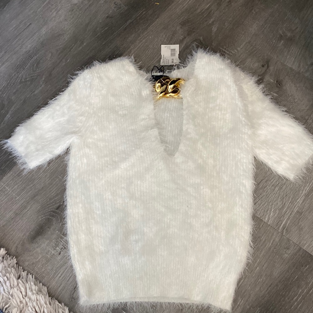 Rubt and jenna white fuzzy shirt sleeve top